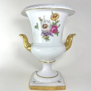 AK Kaiser German Porcelain Swan Handled Gilded Urn Vase 1440